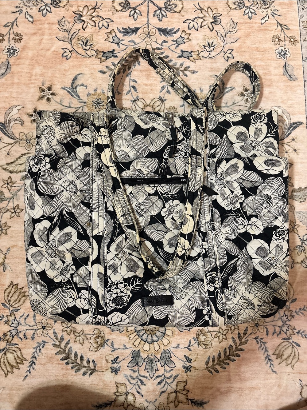 Vera Bradley commuter Tote